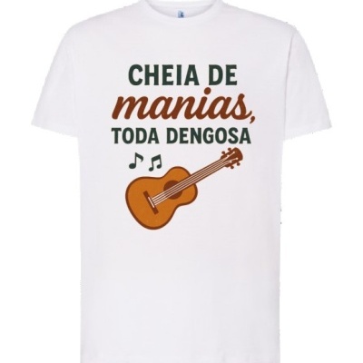 T-shirt branca com texto e imagem de guitarra e notas musicais