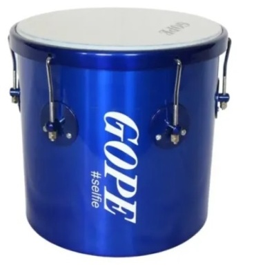 Tambor azul metálico com superfície branca e texto GOPE #selfie