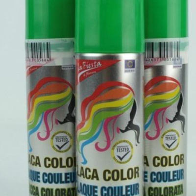 Três latas de spray de tinta com tampa verde e rótulo metálico colorido