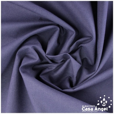 tecido azul lavanda liso com dobras e logo Almacenes Casa Angel no canto