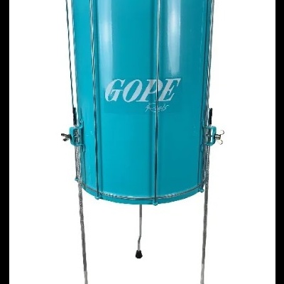 Tambor azul com estrutura metálica e pernas de suporte com logótipo GOPE