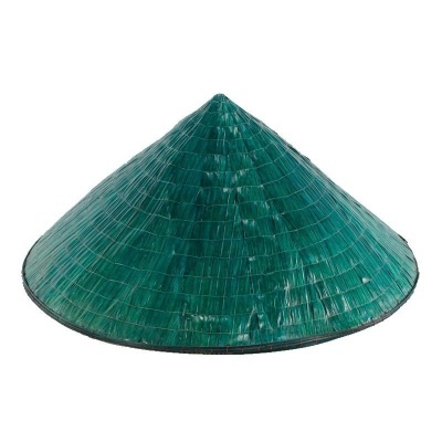 Chapéu cónico de palha verde com textura trançada