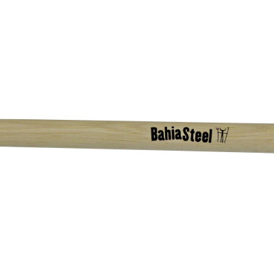 Palito de madeira com texto BahiaSteel em fundo branco