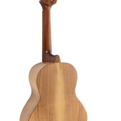 Guitarra acústica vista de trás com madeira natural clara e tarraxas metálicas