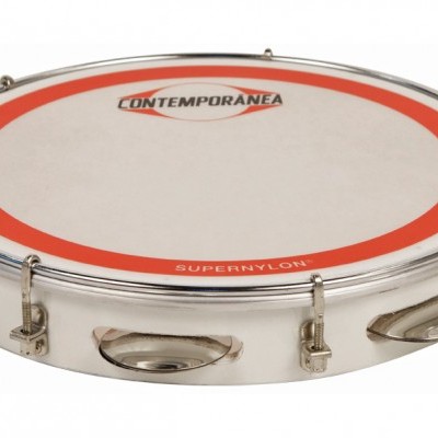 Pandeiro com pele branca e borda vermelha, armação metálica prateada