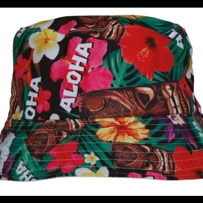 Chapéu pescador com padrão tropical colorido e texto ALOHA