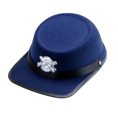 Boné azul escuro de feltro com aba preta e emblema prateado