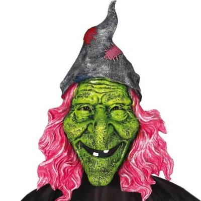 Máscara de bruxa verde com cabelo cor-de-rosa e chapéu pontiagudo cinzento com remendos