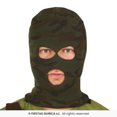 Balaclava camuflada verde e castanha com aberturas para olhos e boca