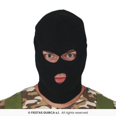 Máscara balaclava preta com três aberturas para olhos e boca