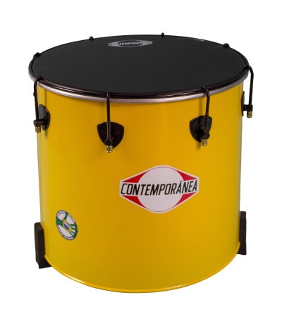 Tambor amarelo com pele preta e ferragens pretas, logotipo CONTEMPORÂNEA visível
