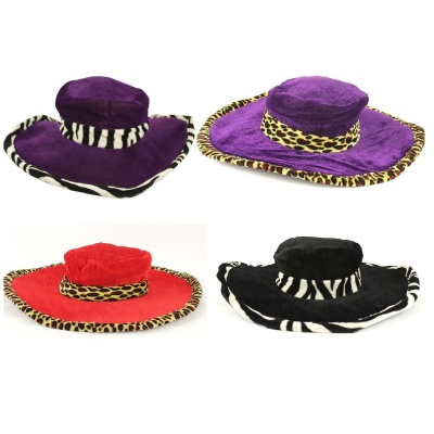 Quatro chapéus largos de abas com padrões animais em várias cores.
