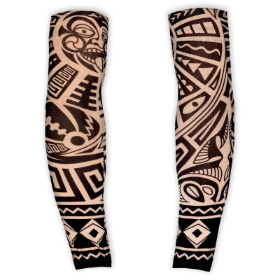 Mangas de braço com padrão tribal preto e bege em fundo branco