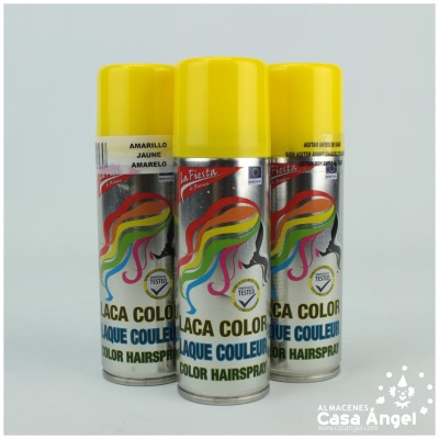 Três latas de spray de cabelo colorido La Fiesta com tampa amarela em fundo claro.