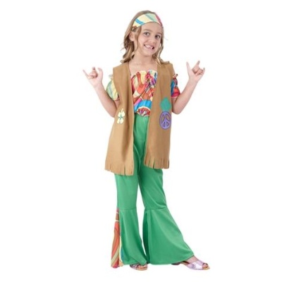 Fato colorido de criança com padrões psicadélicos e colete castanho