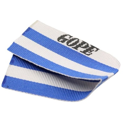 Faixa elástica com riscas azuis e brancas e texto GOPE