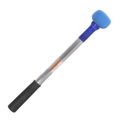 Micrófono de percussão com espuma azul e pega preta
