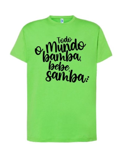T-shirt verde com texto preto