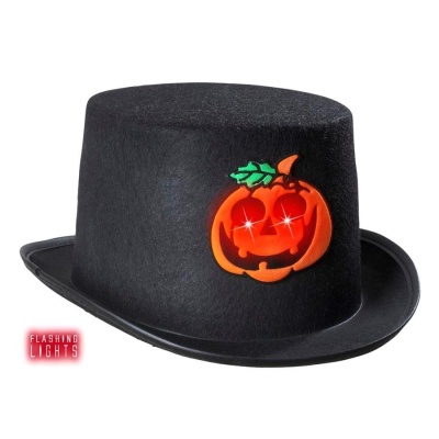 Chapéu preto estilo cartola com abóbora laranja com olhos brilhantes vermelhos e etiqueta FLASHING LIGHTS