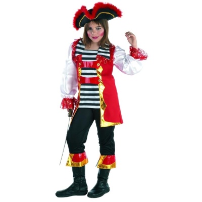 Criança vestida com fato de pirata colorido e chapéu com penas vermelhas