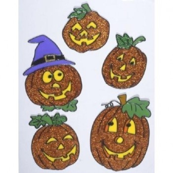 Cinco abóboras decorativas com glitter e um chapéu de bruxa