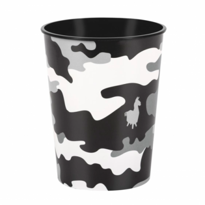 Copo de plástico com padrão camuflado preto, cinza e branco com silhueta de lhama