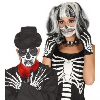 Figura masculina e figura feminina com roupas e maquilhagem de caveira para Halloween.