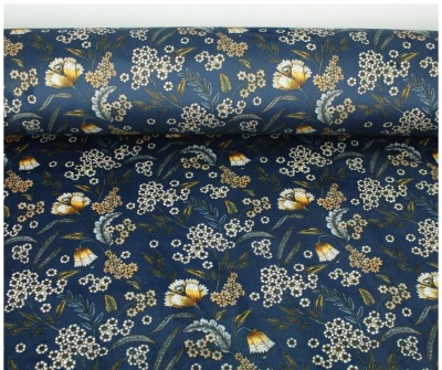 Tecido azul escuro com padrão floral branco, amarelo e verde