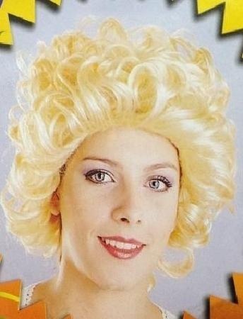 Peruca loira cacheada volumosa em fundo cinza com bordas amarelas zig-zag