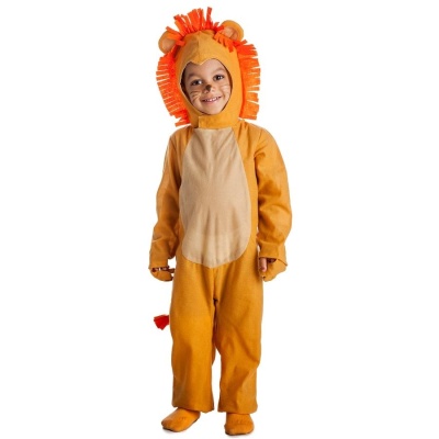 Criança com macacão de fantasia de leão amarelo-laranja com juba e barriga bege