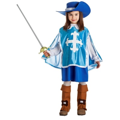 Fato de criança azul com capa branca e cruz, chapéu azul, botas castanhas e espada de brinquedo