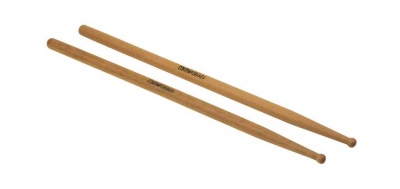 Par de baquetas de bateria em madeira clara com texto DW DRUMSTICKS 5B