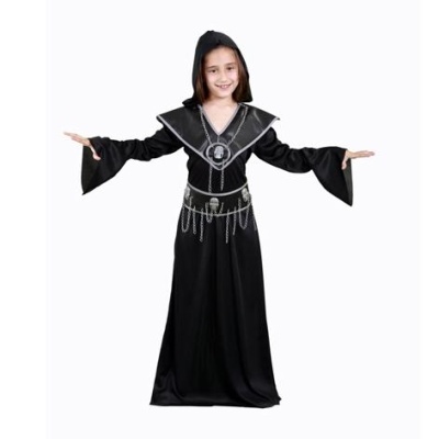 Vestido de criança preto com capuz e detalhes prateados