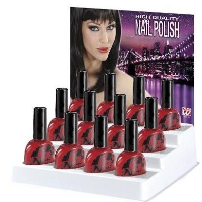 Expositor de verniz de unhas vermelhos com cartaz de mulher e texto 'HIGH QUALITY NAIL POLISH'