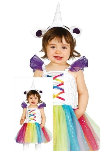 Menina com fantasia infantil de unicórnio colorido