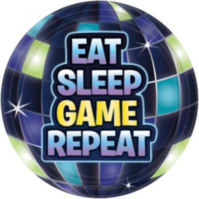 Bola decorativa com padrão geométrico e texto 'EAT SLEEP GAME REPEAT'