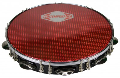 Pandeireta vermelha com padrão quadriculado e estrutura metálica prateada com texto CONTEMPORANEA