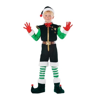 Criança com fato de elfo de Natal com cores verde, preto, branco e vermelho