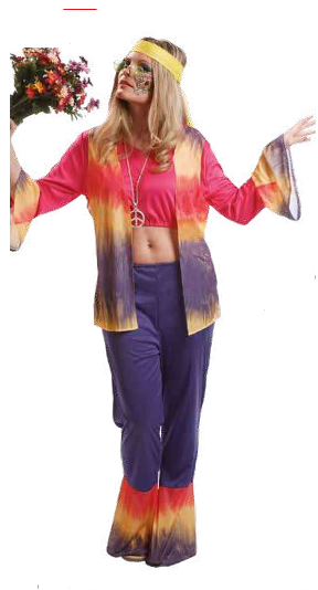 Pessoa vestida com roupa hippie colorida, com blusa rosa e casaco e calças tie-dye, faixa amarela na cabeça, colar da paz, e maquiagem colorida, segurando flores.