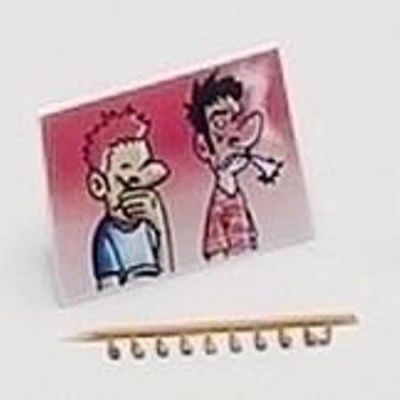 Quadro com desenho cartoon de duas personagens e base com ganchos