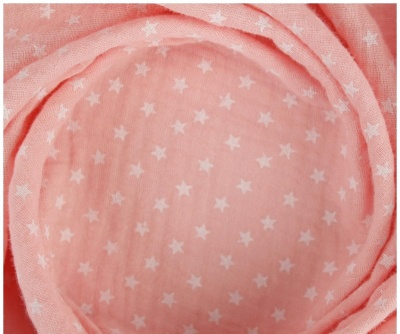 Tecido rosa com estrelas brancas