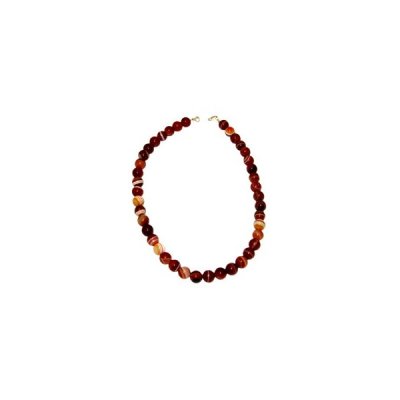 Colar de contas vermelhas e laranja com fecho metálico