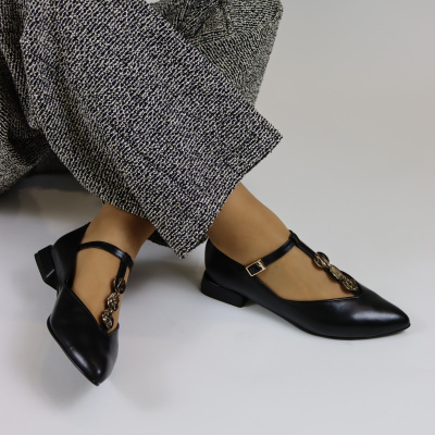 DANIELASHOES :: Sapato preto com aplicação