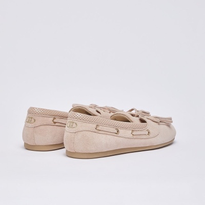 Mocassins de camurça com borlas