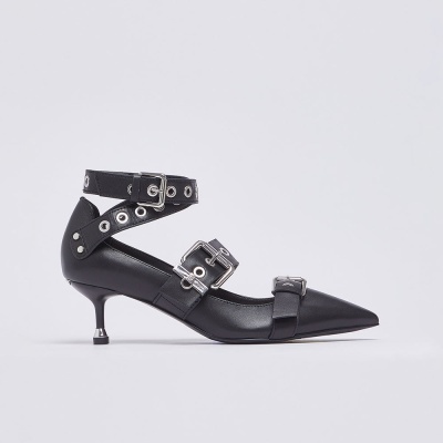 LIU JO :: Leather pumps with buckles