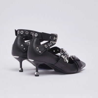LIU JO :: Leather pumps with buckles
