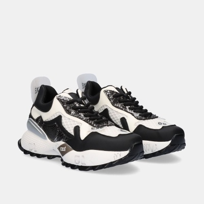 EXÉ :: D190608-13 Black/White EXÉ :: D190608-13 Black/White