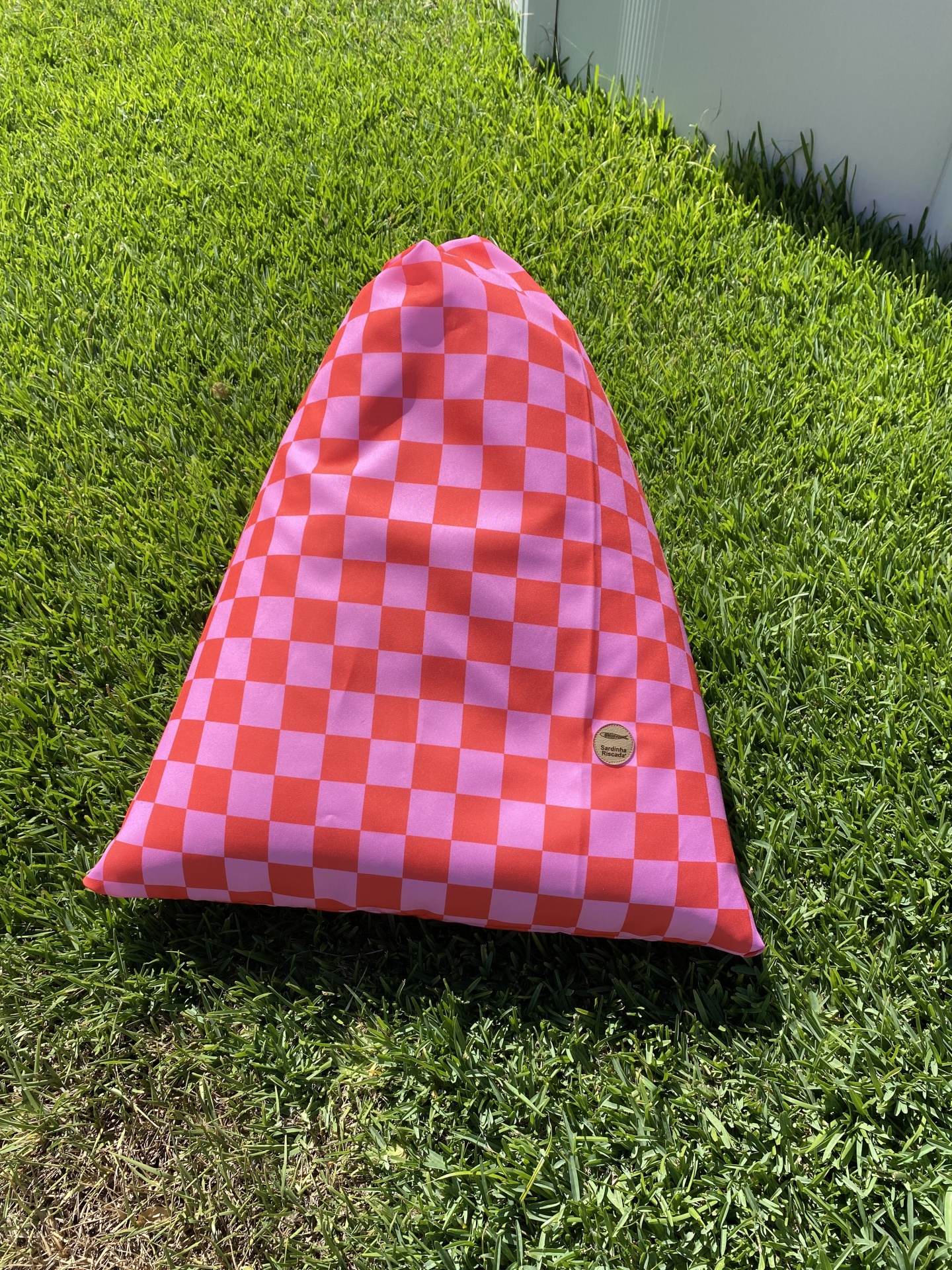 Puff de praia - Xadrez Rosa e Vermelho Puff de praia - Xadrez Rosa e Vermelho