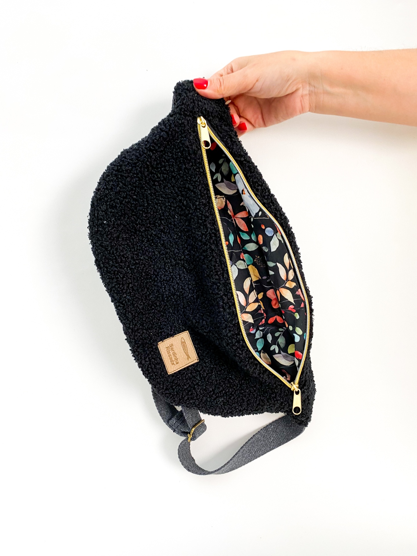 Bolsa de cintura - Teddy Preto Bolsa de cintura - Teddy Preto