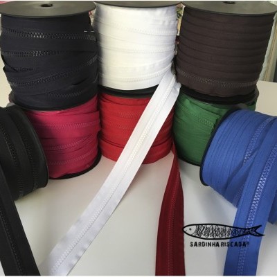 Fecho Zipper a Metro